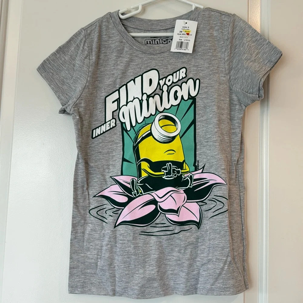 Despicable Me Girls T-Shirt Size Large 10/12 Short Sleeves Find Your Minions